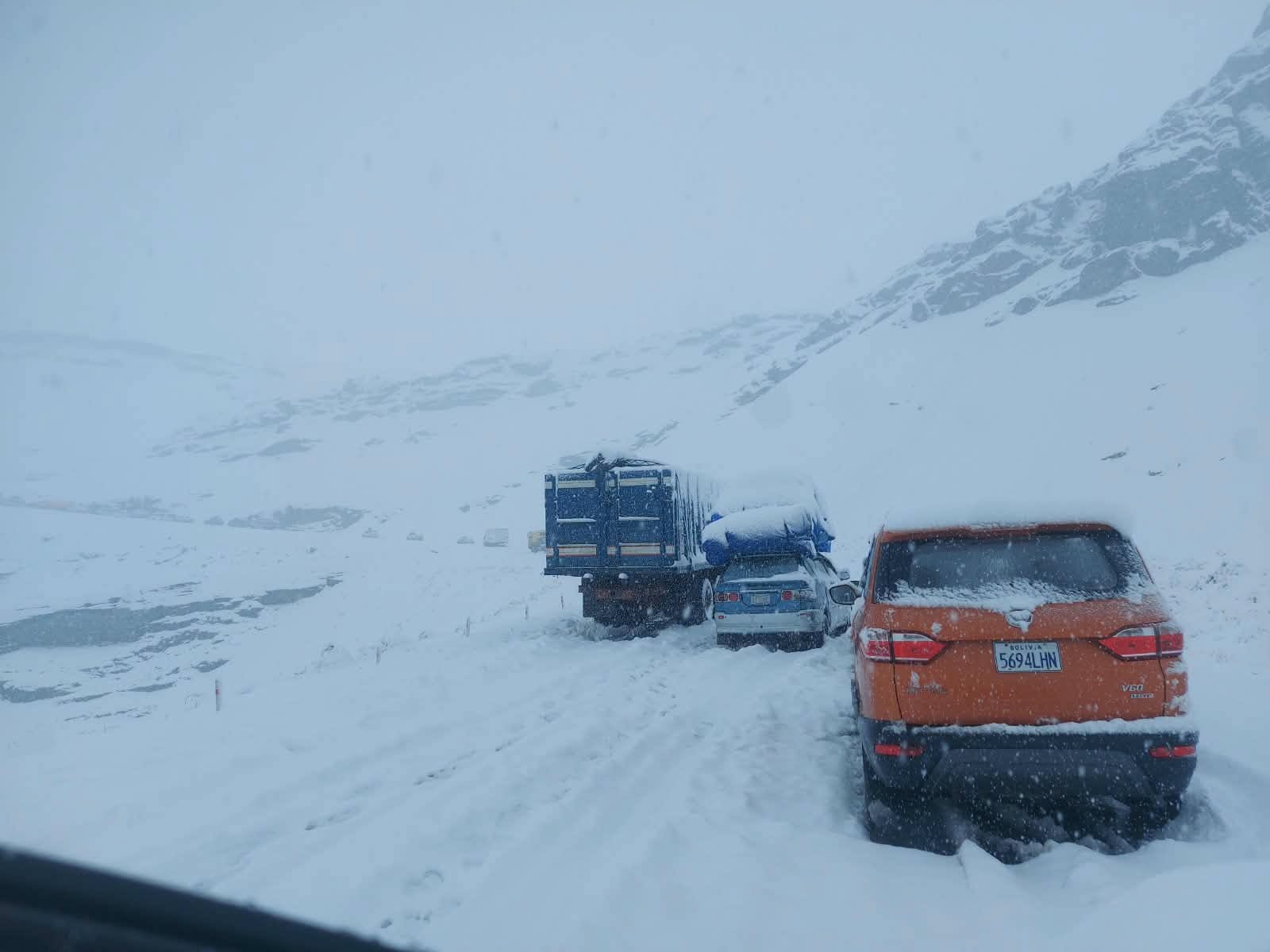 ¡Atención! Emiten alerta naranja por nevadas en zonas de cuatro departamentos de Bolivia