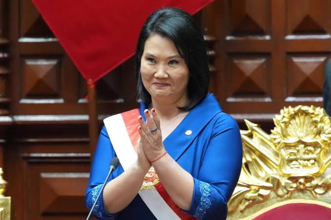 Perú,  Fujimori dice que Congreso pone a prueba su paciencia por no darle facultades legislativas.