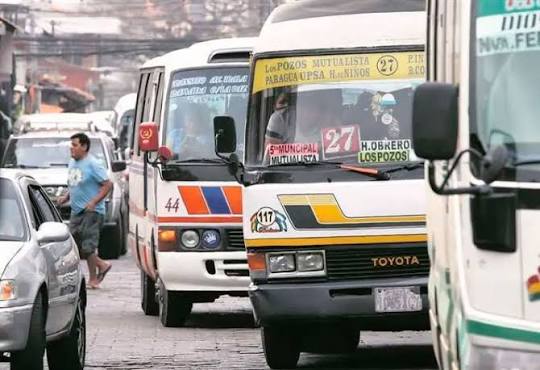 Alcaldía de Sucre presenta nuevo tarifario para micros: pasaje general será de Bs 4