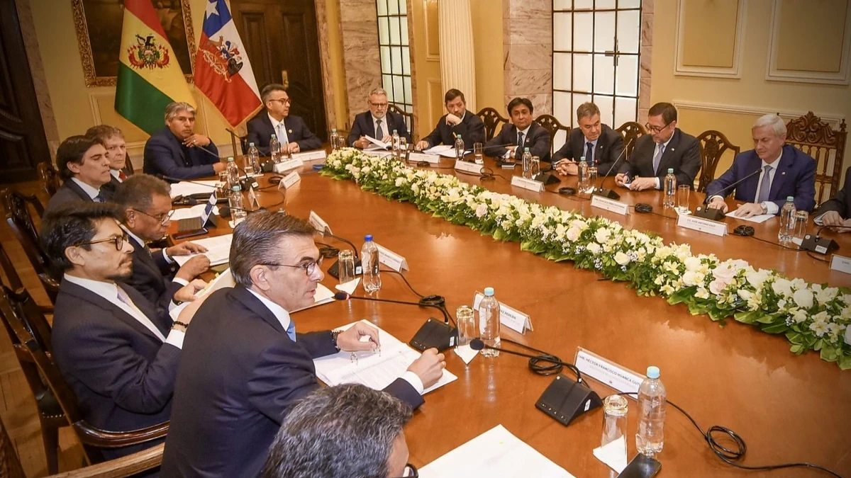 Bolivia apuesta por un corredor de fibra óptica para mejorar el internet y atraer inversiones